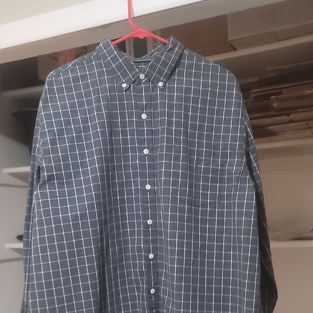 Croft & Barrow Black and White Casual Button Down Shirt